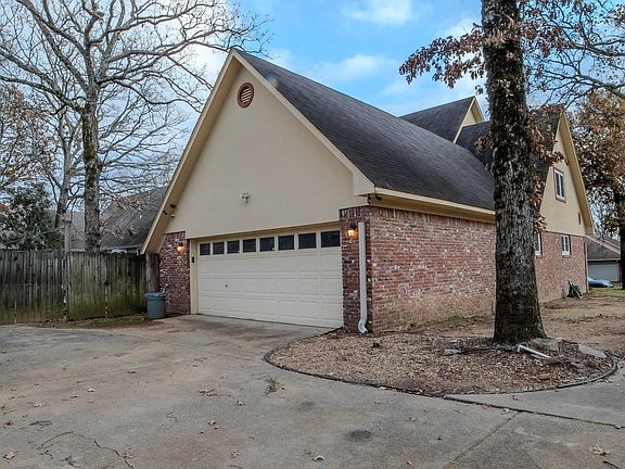 2nd image of 101 Red River Dr