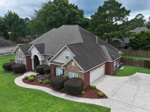 807 Hearthstone Dr, Prattville, AL 36067