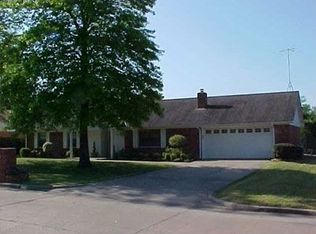 2805 Hayes St, Muskogee, OK 74403