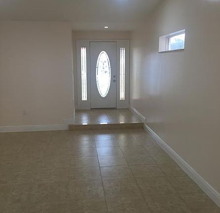 5th image of 10328 NW 127th St