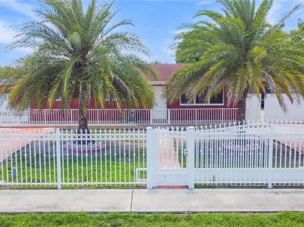 11820 SW 206th St, Miami, FL 33177