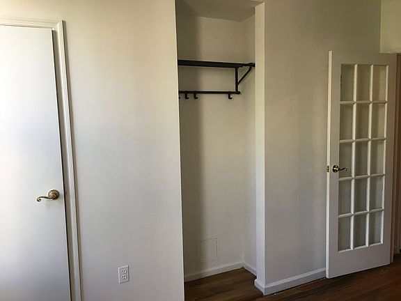 4th image of 629 Humboldt St #3