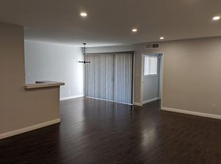 5328 Newcastle Ave UNIT 10, Encino, CA 91316