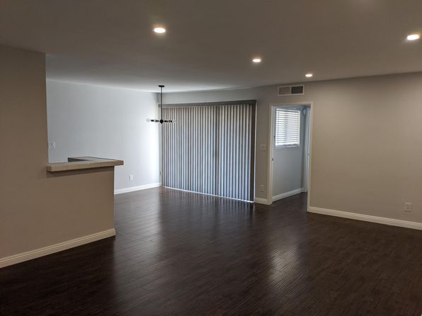 5328 Newcastle Ave UNIT 10