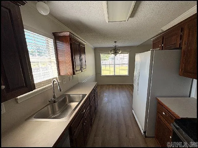 2310 Kellybrook — Photo 8