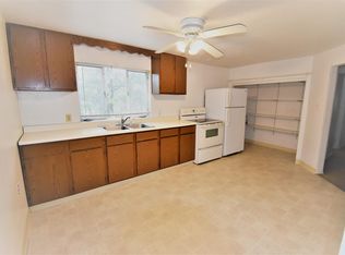 813 Popular St #B, Canonsburg, PA 15317