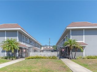 862 Center St #D, Costa Mesa, CA 92627