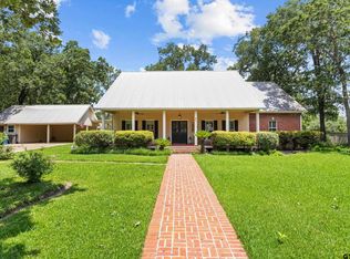 101 Oak Crest Dr, Lufkin, TX 75901