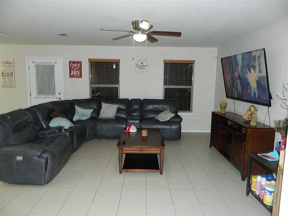 5th image of 5544 Marble Falls St