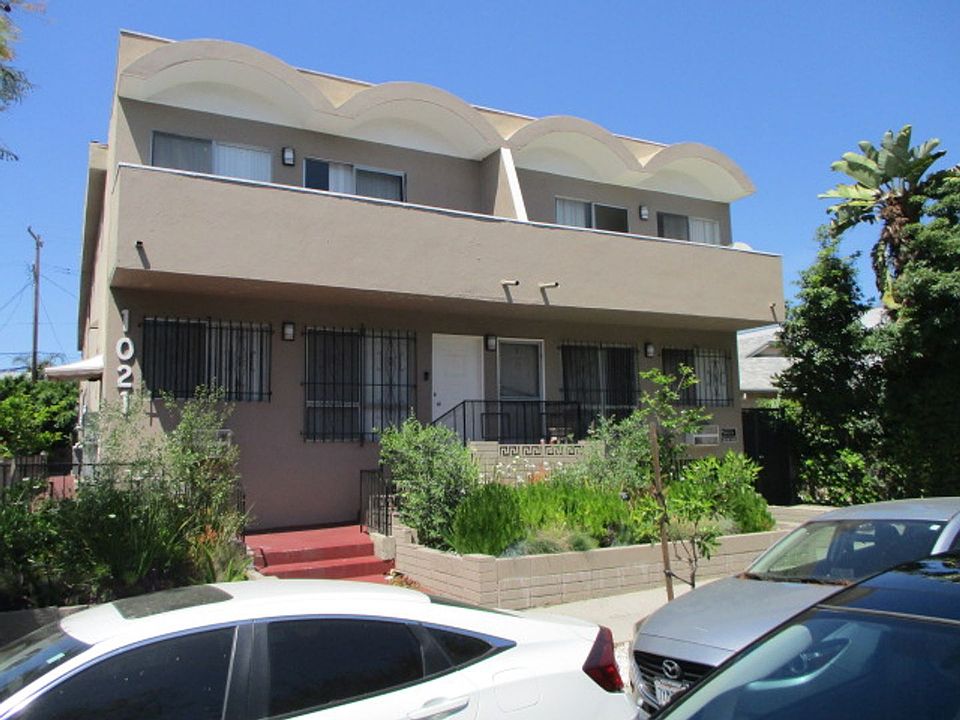 1st image of 1021 N Gardner St APT 3