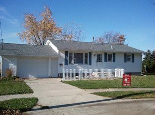 369 Rosewood Dr, Marion, OH 43302