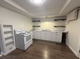 35 Gove Ct, Burlington, VT