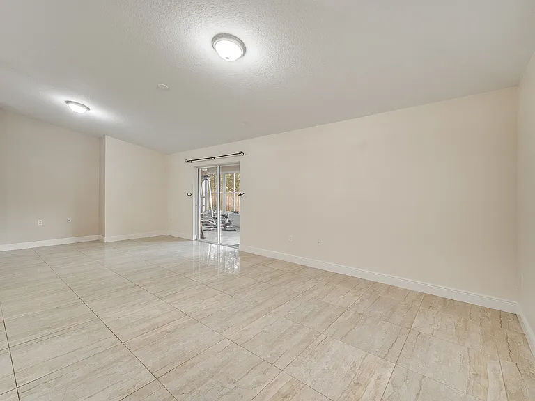 537 Mason Dr — Photo 41