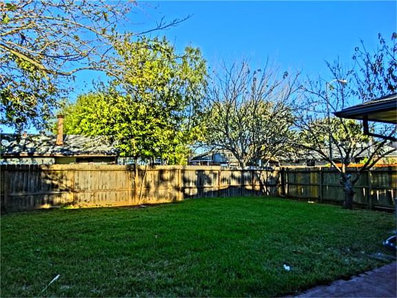 4th image of 7635 Sorbete Dr