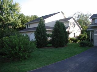 11385 Edgemere Ter, Roscoe, IL 61073