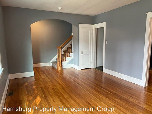 2nd image of 2210 Boas St