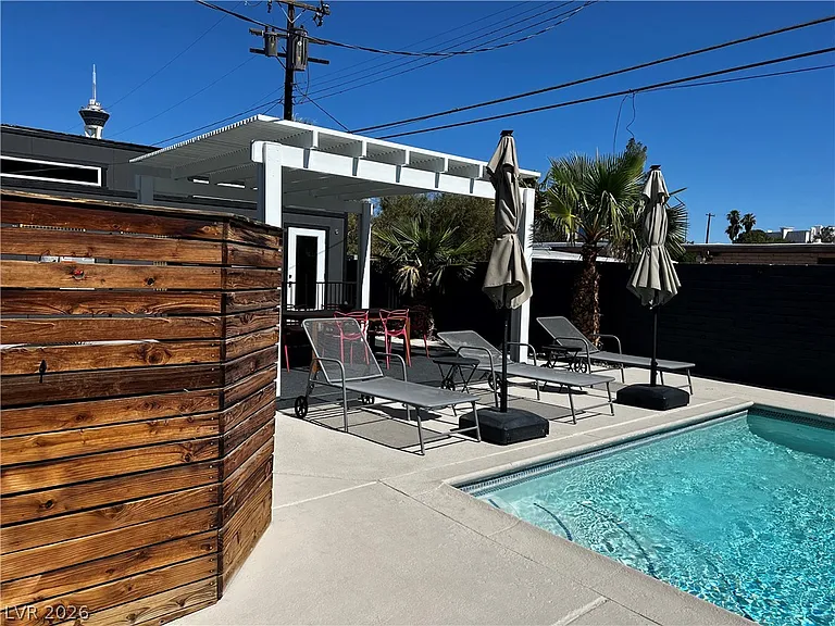 2105 Bonnie Brae Ave — Photo 21