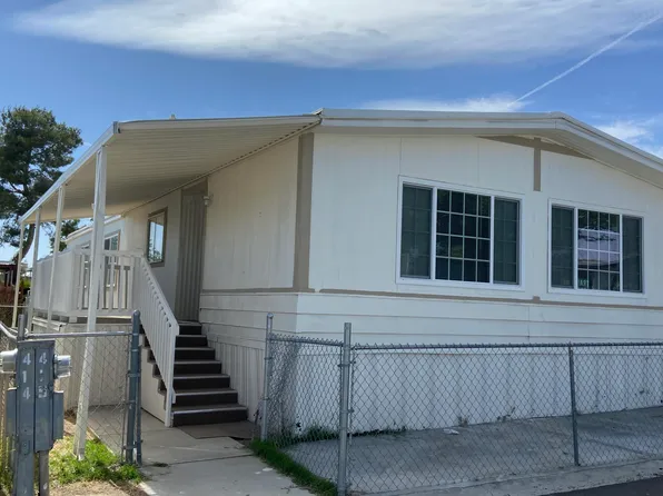 3300 15th St W Spc 415, Rosamond, CA 93560