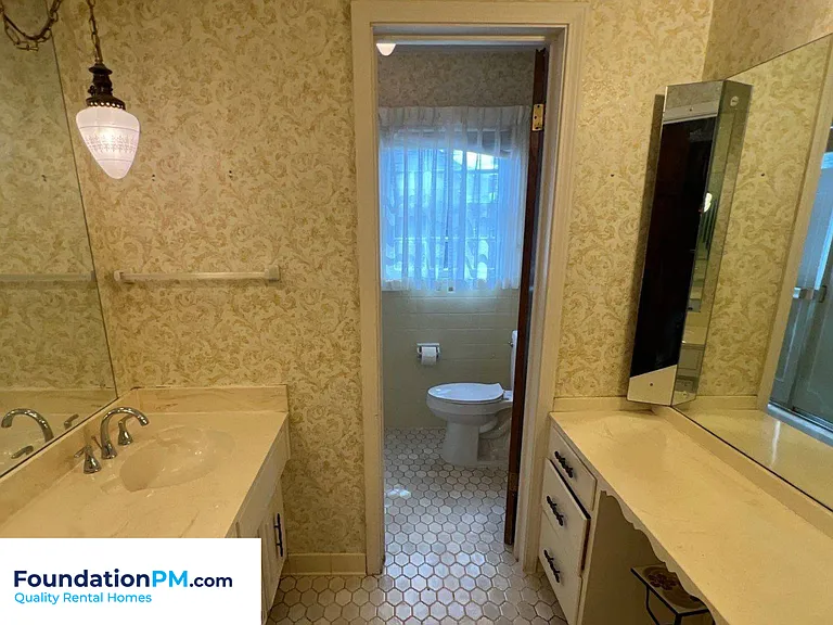 2608 Abercorn Cv — Photo 9