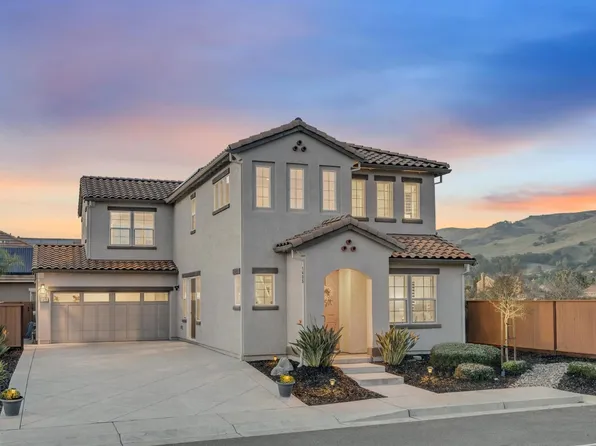 1405 Snowbird Ln, Morgan Hill, CA 95037