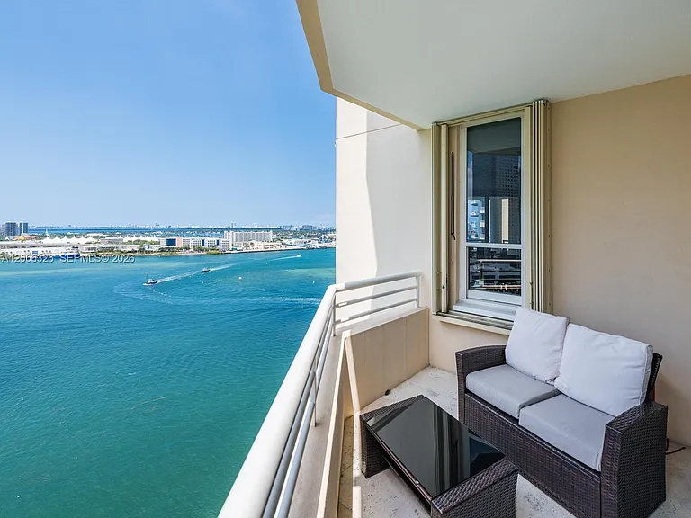 888 Brickell Key Dr #2112 — Photo 3