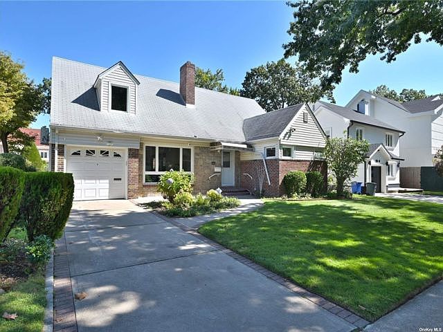 1st image of 21835 82nd Ave