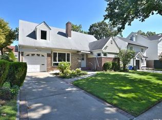 21835 82nd Ave, Queens Village, NY 11427