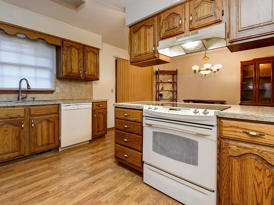 314 West St, Nixa, MO 65714 Zillow