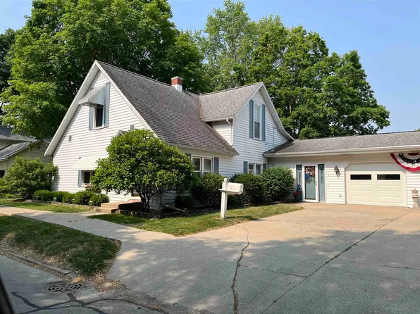 411 N Calhoun St, South Whitley, IN 46787