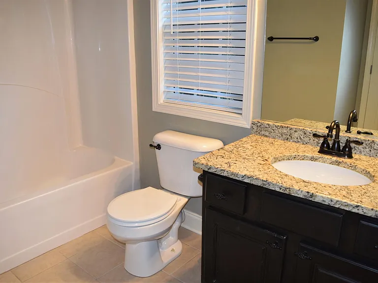 Main floor Bathroom #2