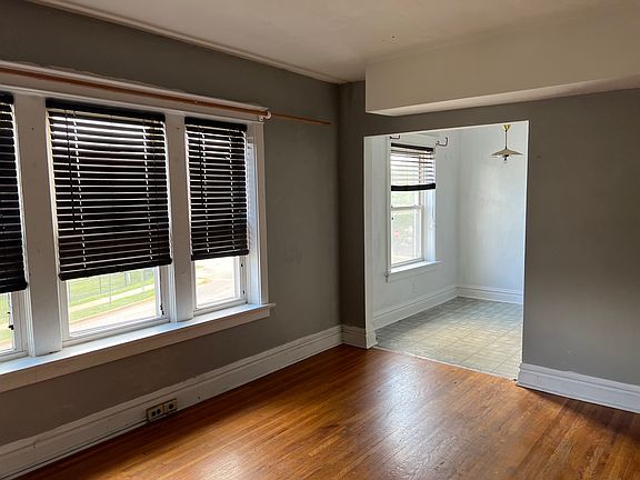 4th image of 1139 Bellevue Ave #1