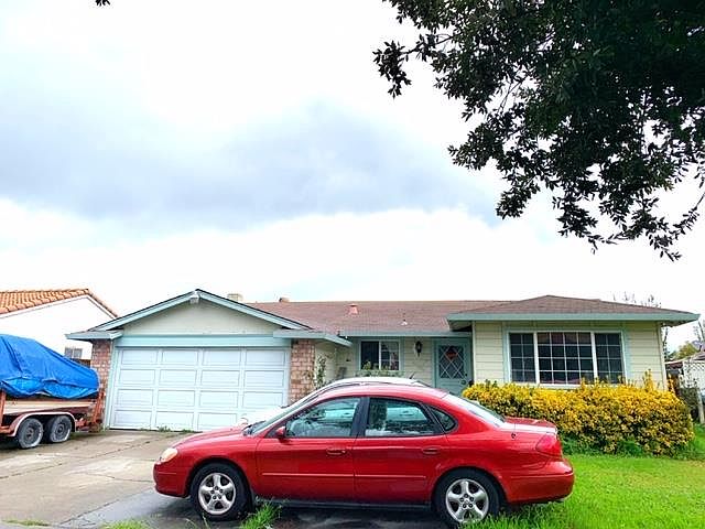 1st image of 2752 Eulalie Dr