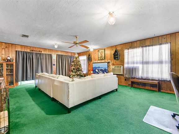 5th image of 1 Lake Ct