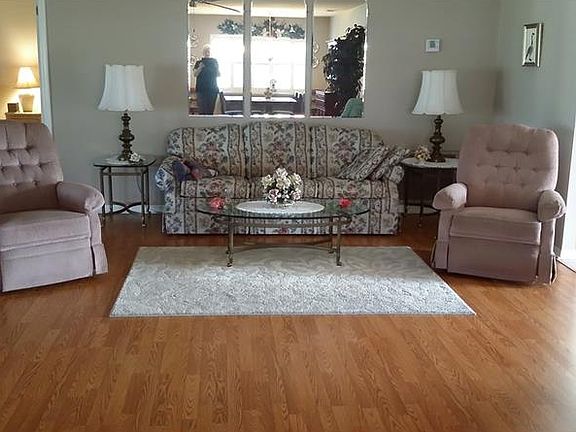 2nd image of 1613 Weatherford Dr