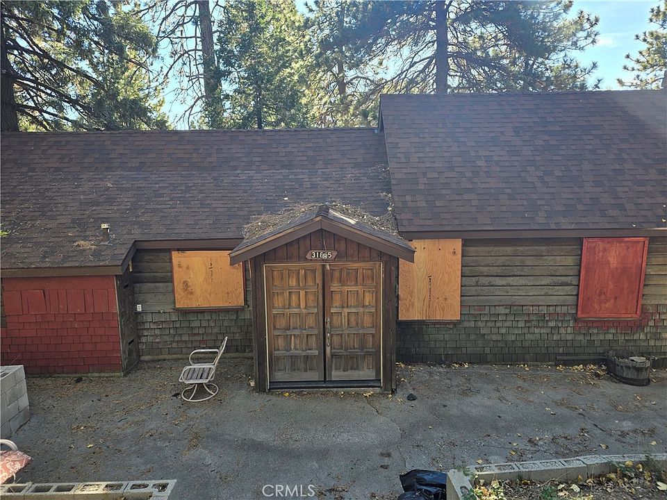 1st image of 31845 Hilltop Dr