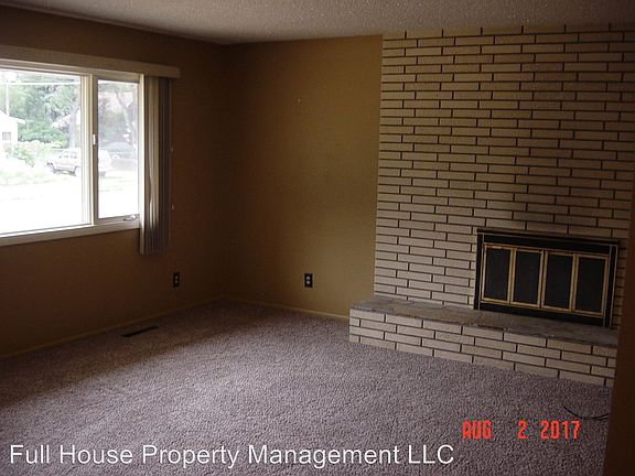 3rd image of 110 27th St S