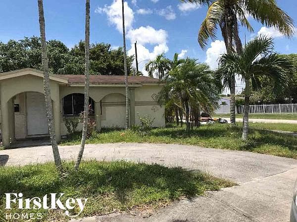 1st image of 2370 NW 181st Ter