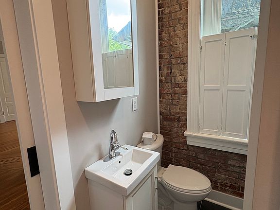 5th image of 1436 Hepburn Ave #2