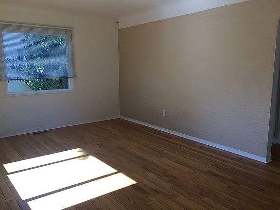 2nd image of 217 Graceland Dr NE