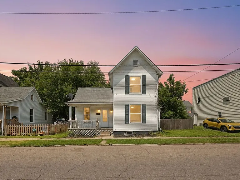 191 S Williams St — Photo 1