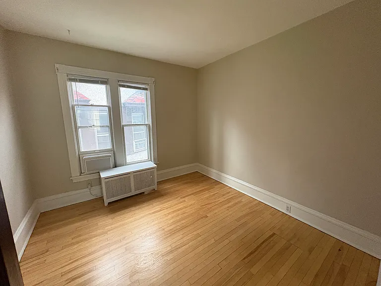 2753 Fremont Ave S #2 — Photo 5