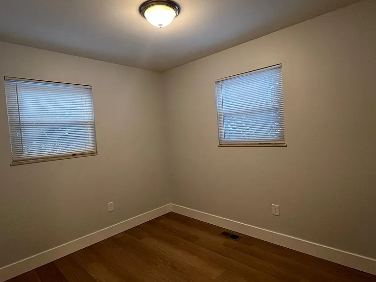441 Plum Creek Rd — Photo 18