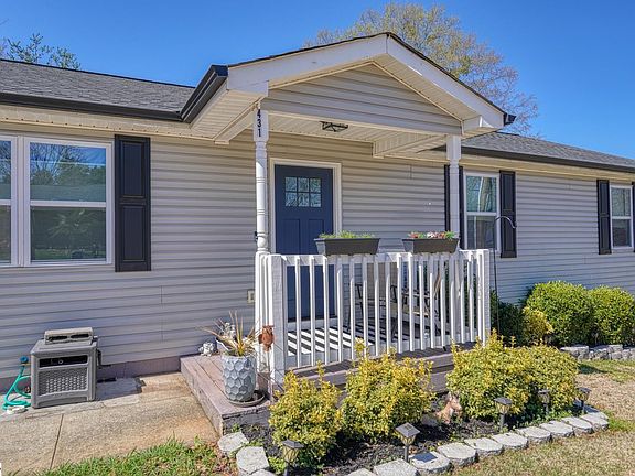 2nd image of 432 Gravley Rd