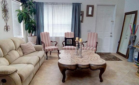 3rd image of 17525 Holly Oak Ave