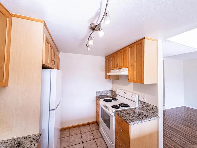 2374 Caringa Way — Photo 19