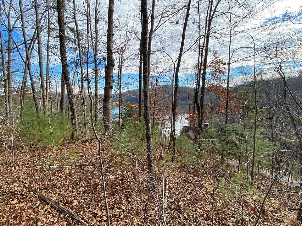 2nd image of 8 Village Rd #9
