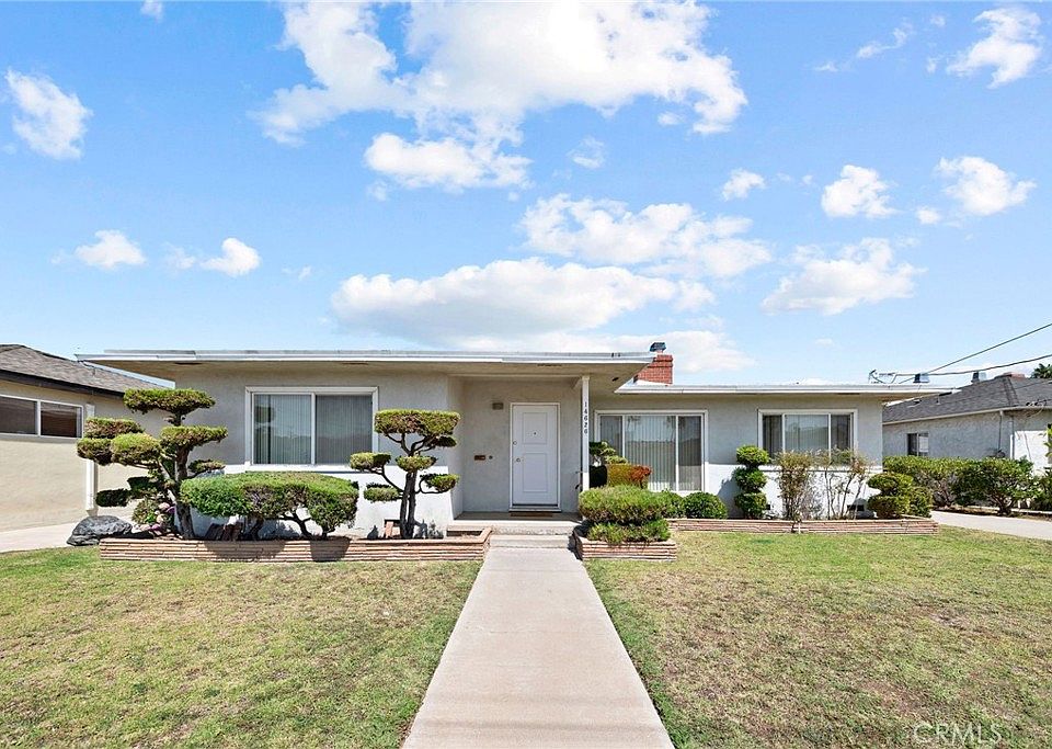 1st image of 14626 S Catalina Ave