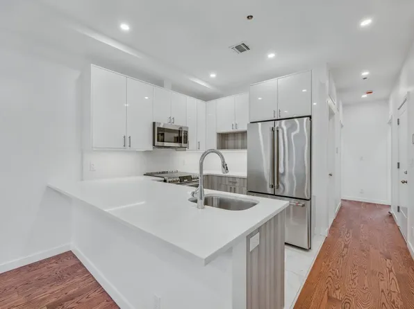 109 President Street image 8 of 17