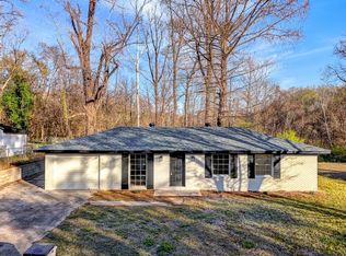 235 Greenbriar Dr, Vicksburg, MS 39180