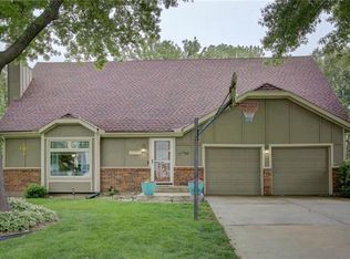 14809 S Saddletree Ln, Olathe, KS 66062